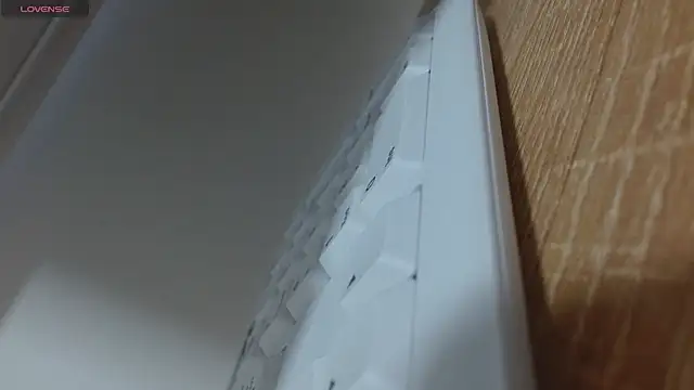 genesis moretz online show from 18, 2, 2026