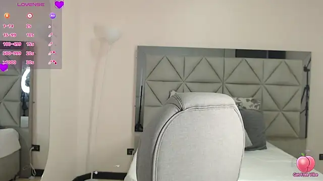 genesis moretz online show from 23, 4, 2026