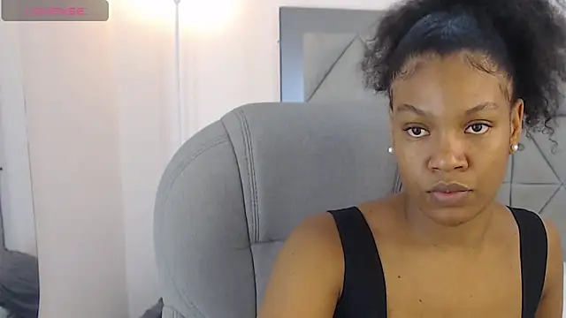 genesis moretz online show from 14, 4, 2026