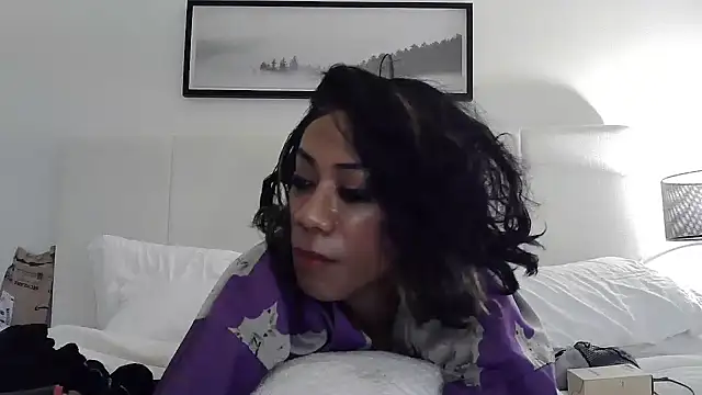 CaramelDipper online show from 31, 1, 2025