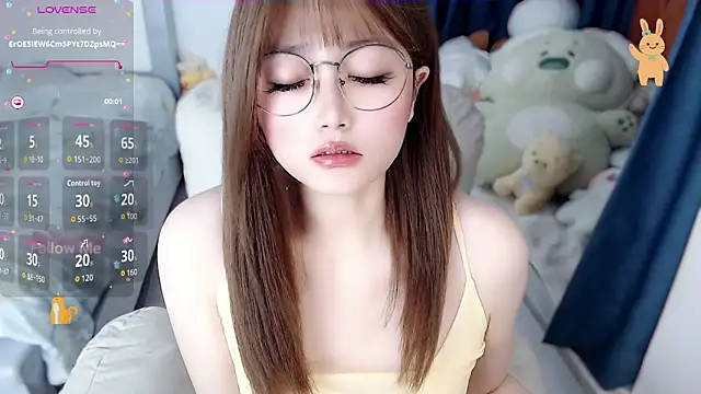 Sweet-18wanwan online show from 18, 4, 2026