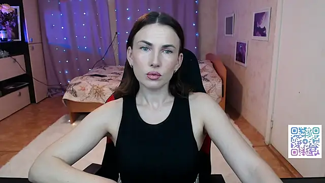 Daniela Cooperr online show from 28, 5, 2026
