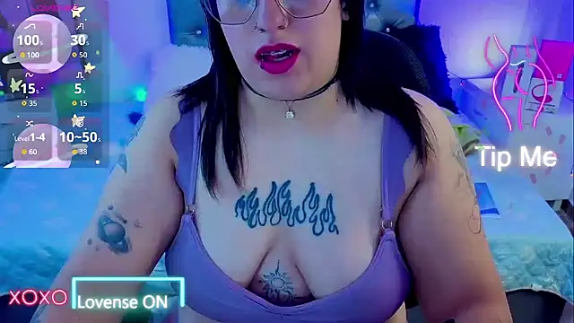 Snapshot of NatalieHarris chatting on 12, 5, 2026 NatalieHarris online show from 12, 5, 2026