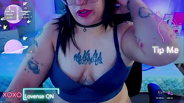 Snapshot of NatalieHarris chatting on 13, 5, 2026 NatalieHarris online show from 13, 5, 2026