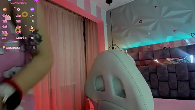 Snapshot of Candy_morgan412 chatting on 5, 11, 2025 Candy morgan412 online show from 5, 11, 2025