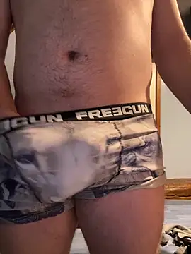 Snapshot of youlo71 chatting on 18, 10, 2025 youlo71 online show from 18, 10, 2025