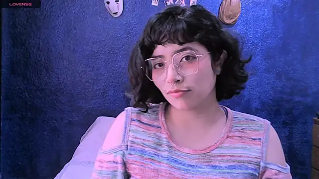 Snapshot of NinaYellow chatting on 22, 1, 2025 NinaYellow online show from 22, 1, 2025