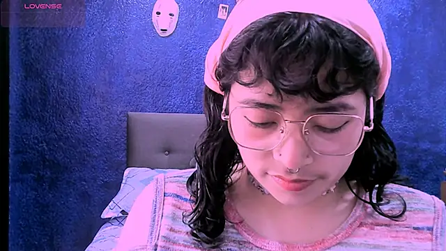 Snapshot of NinaYellow chatting on 23, 9, 2025 NinaYellow online show from 23, 9, 2025