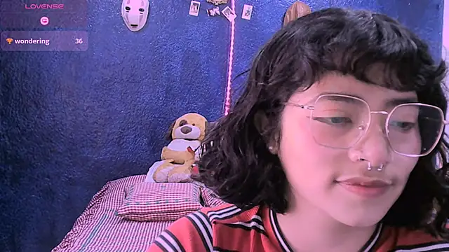 NinaYellow online show from 5, 1, 2026