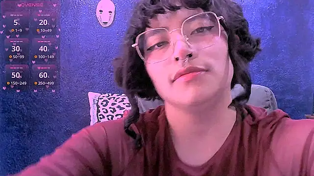 NinaYellow online show from 17, 6, 2026