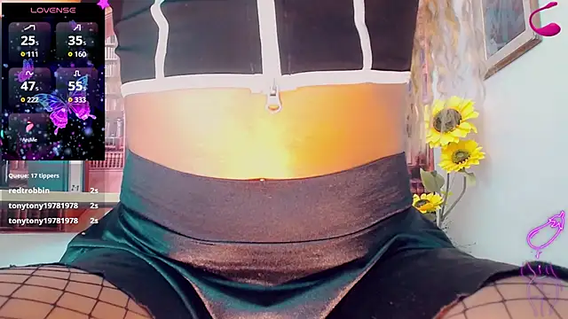 Amanda Cax online show from 27, 10, 2025