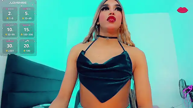 Amanda Cax online show from 6, 7, 2026