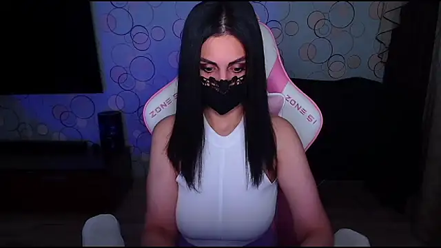   Yasmina   online show from 4, 2, 2026