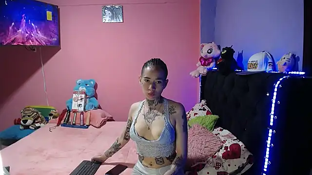 bad couple sex online show from 22, 1, 2025