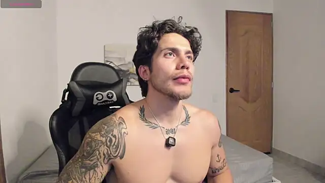 Snapshot of LucianSinclair chatting on 21, 5, 2026 LucianSinclair online show from 21, 5, 2026