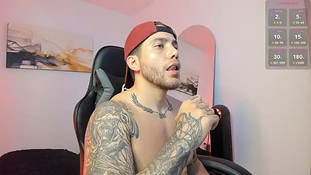 Snapshot of LucianSinclair chatting on 4, 12, 2024 LucianSinclair online show from 4, 12, 2024