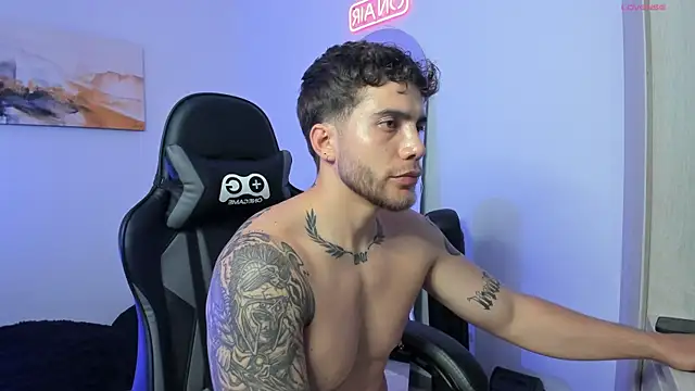 Snapshot of LucianSinclair chatting on 8, 12, 2024 LucianSinclair online show from 8, 12, 2024