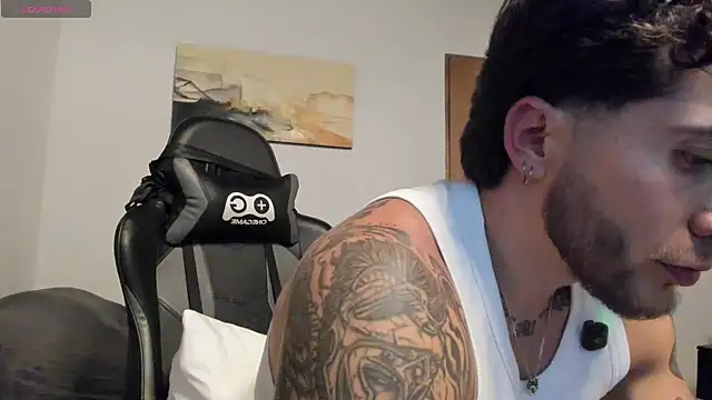 Snapshot of LucianSinclair chatting on 19, 7, 2026 LucianSinclair online show from 19, 7, 2026