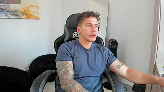 Snapshot of LucianSinclair chatting on 25, 1, 2025 LucianSinclair online show from 25, 1, 2025