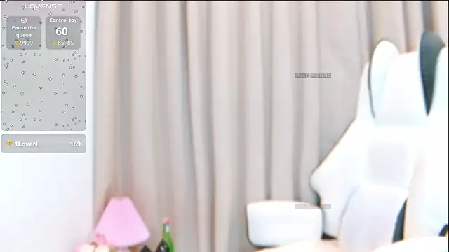 Snapshot of PimChanOK chatting on 26, 4, 2026 PimChanOK online show from 26, 4, 2026
