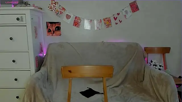 Snapshot of pawpaws chatting on 14, 5, 2026 pawpaws online show from 14, 5, 2026