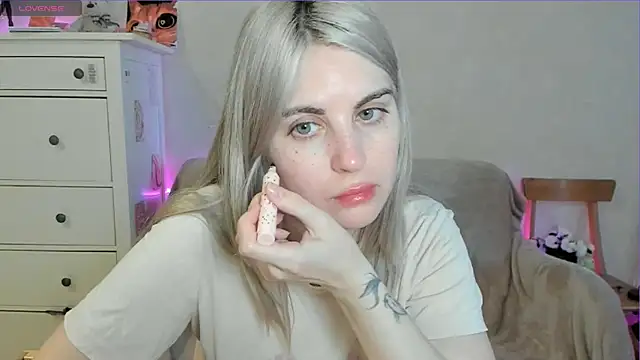 Snapshot of pawpaws chatting on 3, 5, 2026 pawpaws online show from 3, 5, 2026