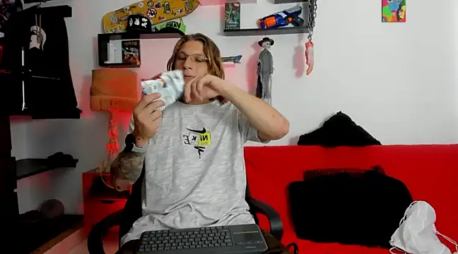 Tom Krakow online show from 5, 12, 2024