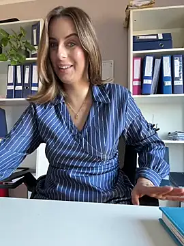 Hii Lolla online show from 26, 2, 2026