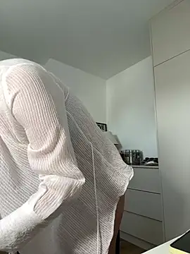 Hii Lolla online show from 1, 2, 2026