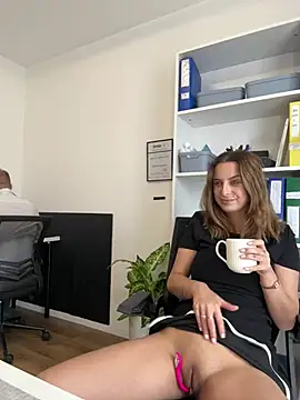 Hii Lolla online show from 19, 4, 2026