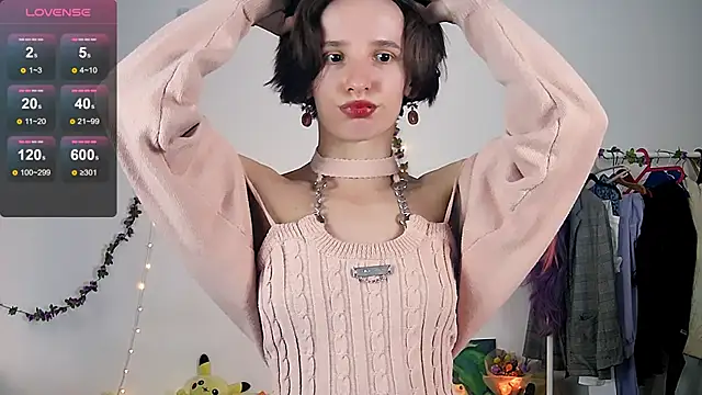 Snapshot of Violet_Veliya chatting on 19, 9, 2025 Violet Veliya online show from 19, 9, 2025