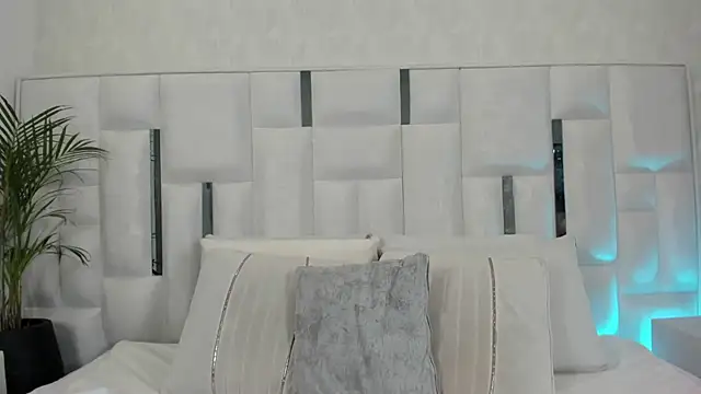 imkrystall online show from 13, 1, 2026