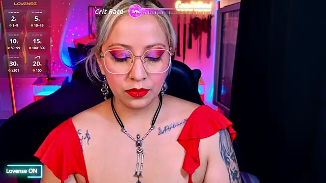 Snapshot of blackwidow_s1 chatting on 25, 5, 2026 blackwidow s1 online show from 25, 5, 2026