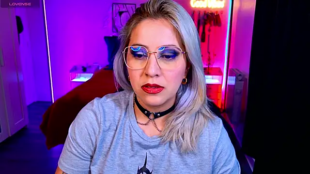 Snapshot of blackwidow_s1 chatting on 23, 4, 2026 blackwidow s1 online show from 23, 4, 2026