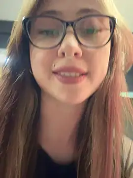 Snapshot of Sofii_gold chatting on 28, 1, 2025 Sofii gold online show from 28, 1, 2025