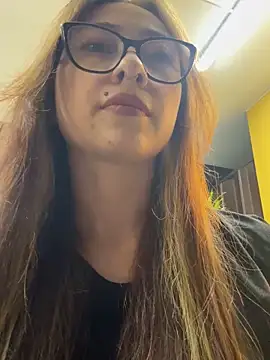 Snapshot of Sofii_gold chatting on 5, 3, 2025 Sofii gold online show from 5, 3, 2025
