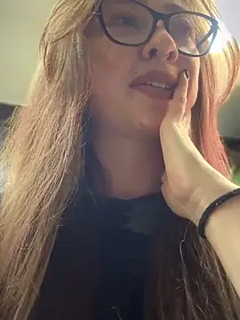 Snapshot of Sofii_gold chatting on 1, 3, 2025 Sofii gold online show from 1, 3, 2025