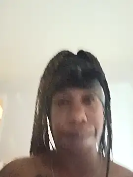 Snapshot of TipdrilBossQueen chatting on 2, 6, 2026 TipdrilBossQueen online show from 2, 6, 2026