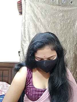 Snapshot of Keerthi-Telugu chatting on 8, 5, 2026 Keerthi-Telugu online show from 8, 5, 2026