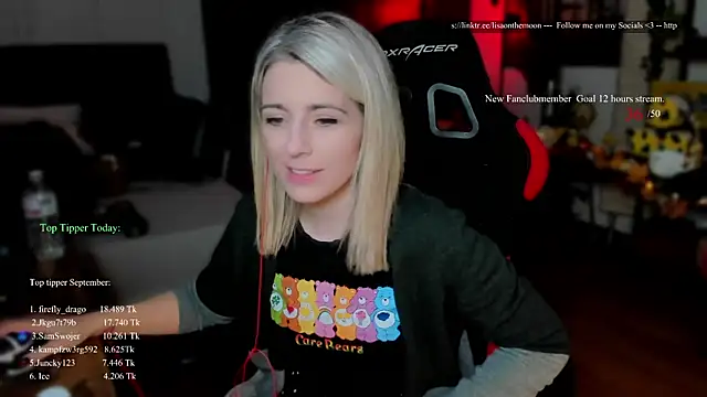 Lisaonthemoon online show from 1, 10, 2025