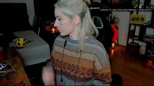 Lisaonthemoon online show from 27, 11, 2025