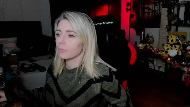 Lisaonthemoon online show from 30, 9, 2025