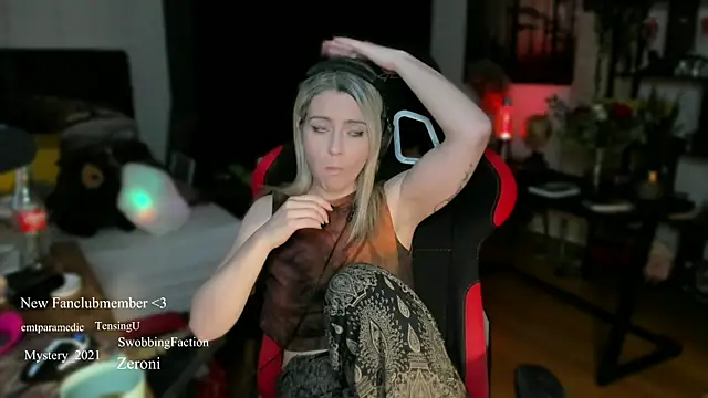 Lisaonthemoon online show from 9, 3, 2025