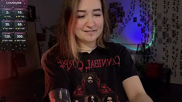 Megan  Hart online show from 31, 1, 2025