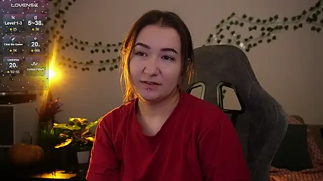 Megan  Hart online show from 10, 11, 2025