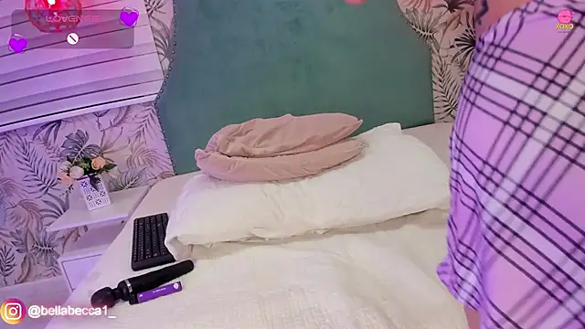 bellaa becca online show from 30, 1, 2025