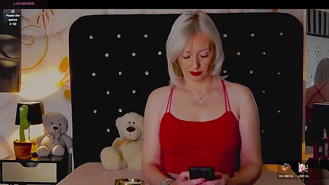 OliviaShaw23 online show from 20, 12, 2025