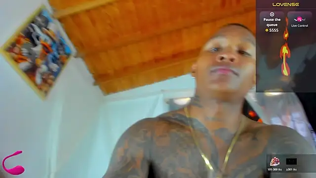 Snapshot of esteveen_ortegas_ chatting on 17, 10, 2025 esteveen ortegas online show from 17, 10, 2025