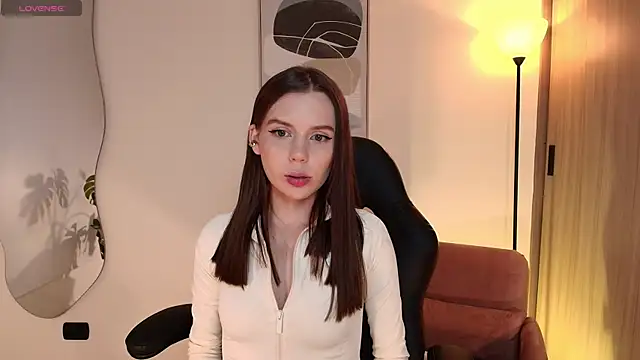 MirandaShaw online show from 2, 4, 2026