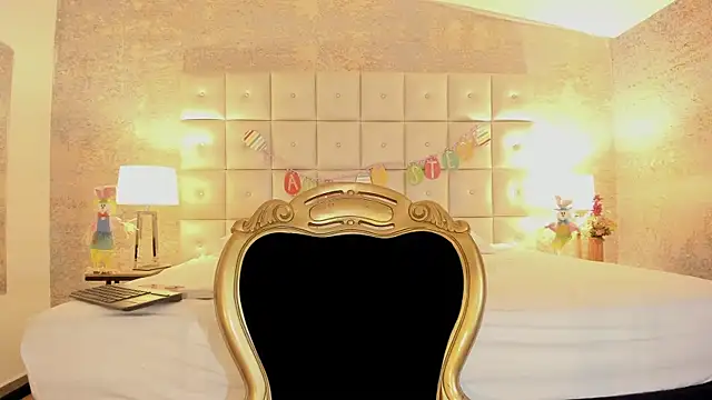 Lezy  online show from 17, 4, 2026